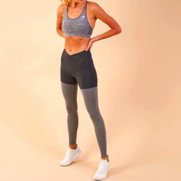 ❤️Gymshark Two-Tone Grey Crossover Waist Leggings Size XS - Picture 2 of 9
